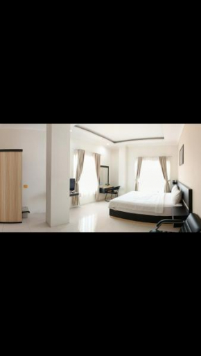 KHARIZ HOTEL